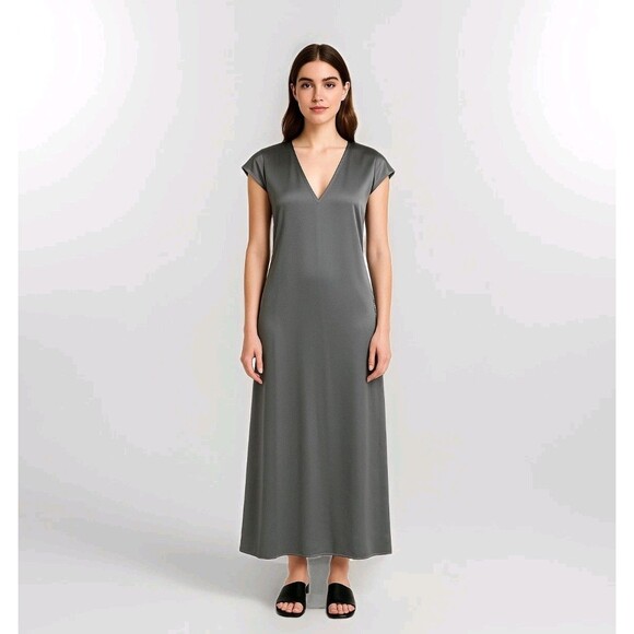 Universal Standard Cindy Satin V-Neck Maxi Dress Sedona Sage 4XS (0-00) - Picture 1 of 10